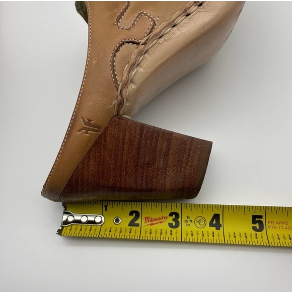 Frye Phoenix Mule Clog Leather Stacked Heel Tan Slip
On Pointed Toe Shoe 9.5 - Picture 3 of 8